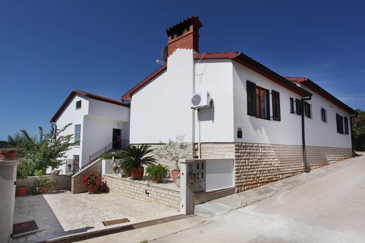 Apartments Patricia Banjole Exterior foto